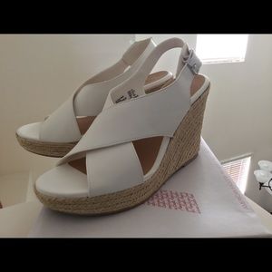 American Eagle Wonder Merveille Wedge Sandal